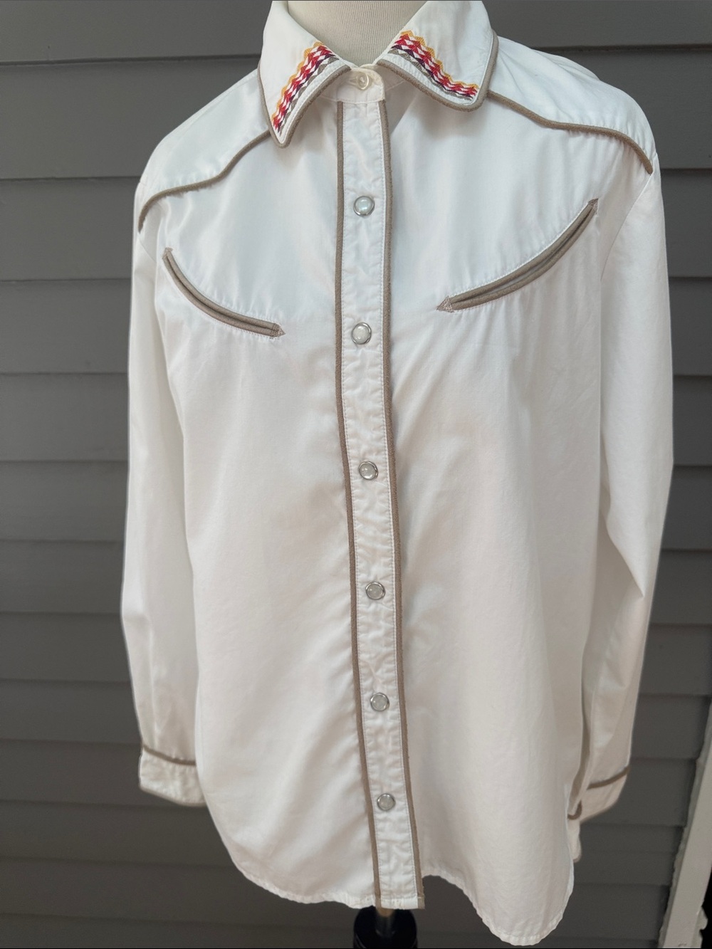 Pendleton Vintage Womens White Western Shirt embroidered Color-Trimmed Collar MP